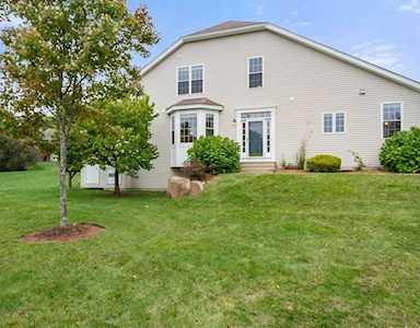 82 Buttercup Ln #82 Grafton, MA 01560