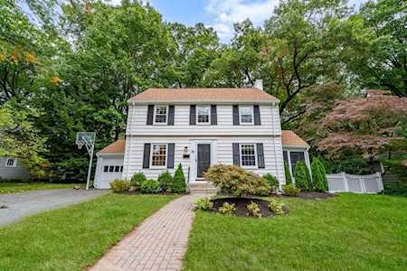 29 Martin Road Wellesley, MA 02481