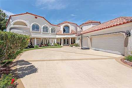 63 Princeville Ln Las Vegas, NV 89113