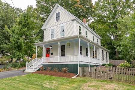 15 Howe Street Wellesley, MA 02482