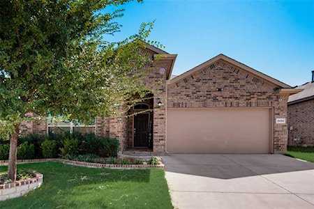 2452 Clay Creek Lane Fort Worth, TX 76177