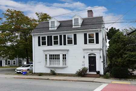 59 South Main St #1 Ipswich, MA 01938