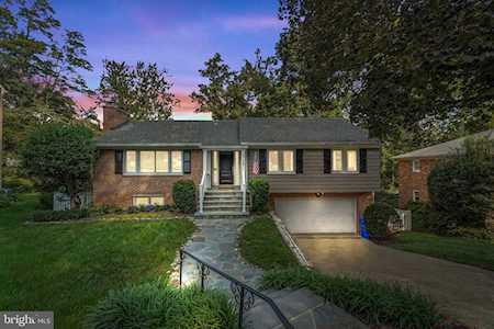 3738 Woodrow St N Arlington, VA 22207