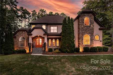 4932 Magglucci Place Mint Hill, NC 28227