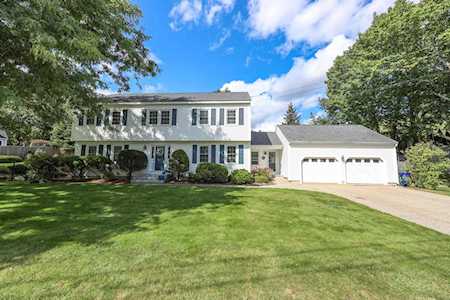 15 Danforth Circle Manchester, NH 03104