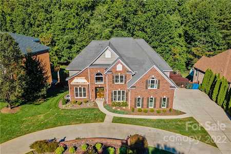 4167 2nd St NW Hickory, NC 28601
