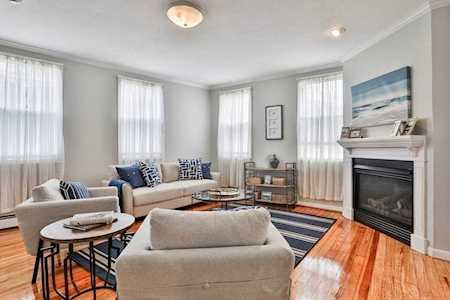 169 Merrimac St #2 Newburyport, MA 01950