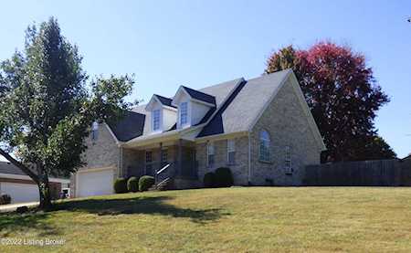 3503 Horse Run Ct Shepherdsville, KY 40165