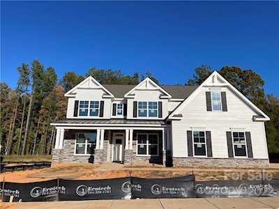 831 Yucatan Dr Waxhaw, NC 28173