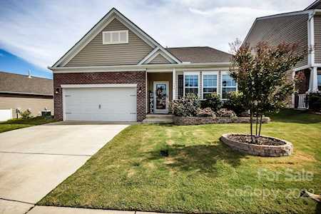 180 N Cromwell Dr Mooresville, NC 28115