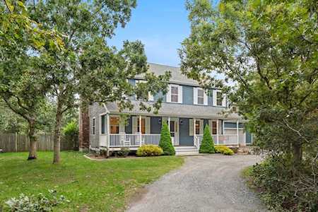 8 Coffins Field Road Edgartown, MA 02539