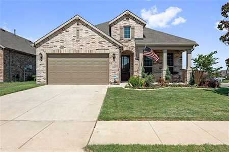1213 Kingbird Drive Little Elm, TX 75068