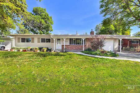 6828 W Ashland Dr Boise, ID 83704-2045