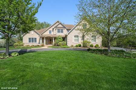 897 Hampstead Ct Barrington, IL 60010