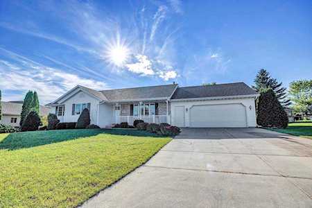 515 Prairie Ln Luxemburg, WI 54217
