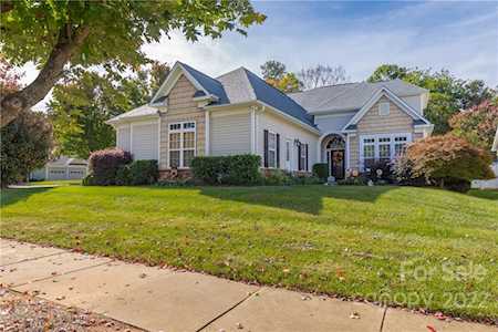 152 Wren Hill Dr Mooresville, NC 28115