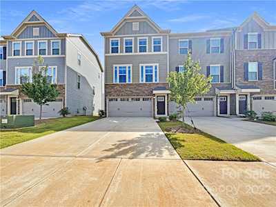110 Lanyard Dr Mooresville, NC 28117