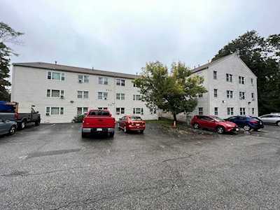 5 E Kendall St #2C Worcester, MA 01605