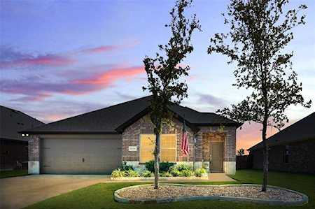1111 Branding Iron Lane Princeton, TX 75407