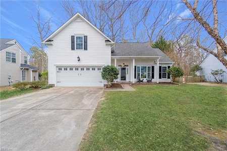 6752 Burbage Lake Circle Suffolk, VA 23435