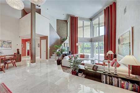 9900 SW 4th St Plantation, FL 33324