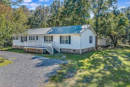 131 Joannini Ln Cordesville, SC 29434