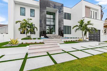 3801 Bayshore Blvd NE St. Petersburg, FL 33703