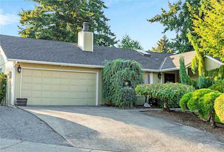 33703 29th Ct SW Federal Way, WA 98023