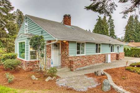 20404 7th Ave S Des Moines, WA 98198