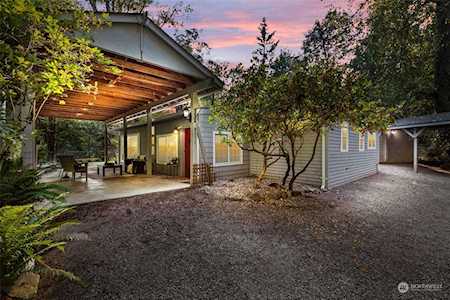 8311 372nd Place SE Snoqualmie, WA 98065