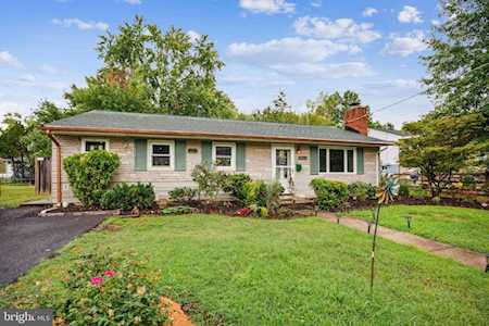 9206 Amelia Ct Manassas, VA 20111