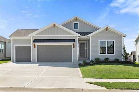 1521 SW Arbormill Terrace Lees Summit, MO 64082