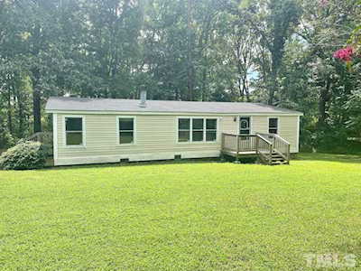 338 Lonnie Fields Road Bear Creek, NC 27207