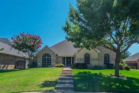 1802 Lakes Edge Boulevard Mansfield, TX 76063
