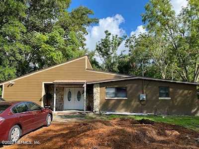 8075 Patou DR N Jacksonville, FL 32210