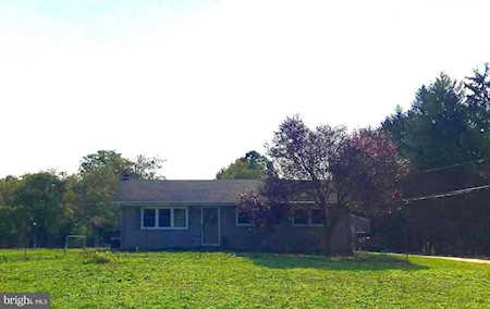 194 Henry Ave Pittsgrove, NJ 08318