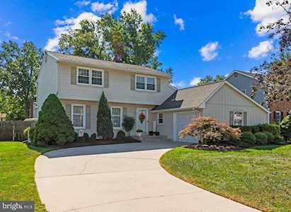 507 Perry Dr Mount Laurel, NJ 08054