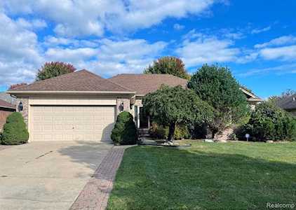 52606 Forest Hill Chesterfield, MI 48047