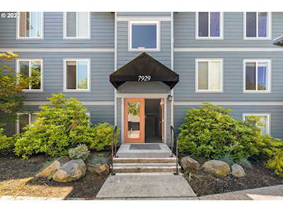 7929 SW 40th AVE #M Portland, OR 97219