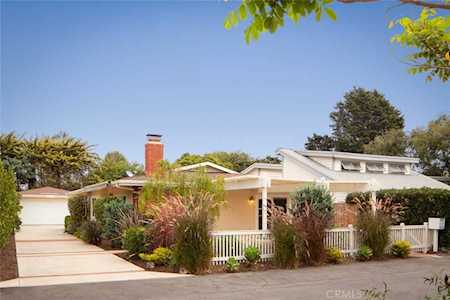 470 Shady Dr Costa Mesa, CA 92627
