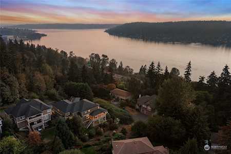 11022 SE 61st Place Bellevue, WA 98006