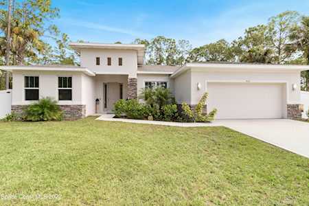 425 NW Privet Court Palm Bay, FL 32907