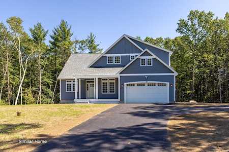 18 Hayden Dr Dover, NH 03820