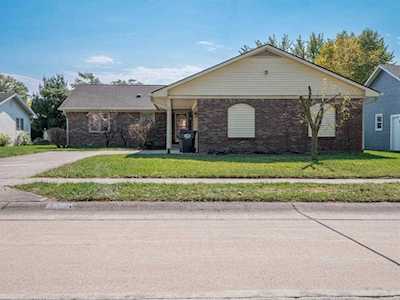 1335 Old Hickory Dr Greenwood, IN 46142