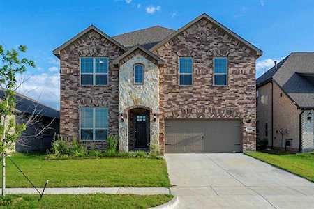 1328 Rosebush Road Aubrey, TX 76227