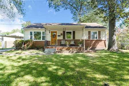 1523 David Ln Portsmouth, VA 23701