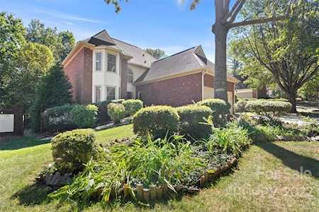5209 Rustlewood Ln Charlotte, NC 28226