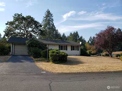 112 Candlewyck Dr W Lakewood, WA 98499