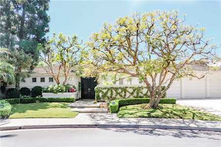 5 Cherry Hills Ln Newport Beach, CA 92660