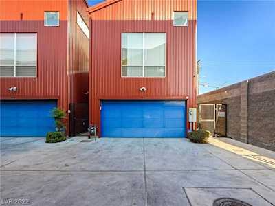 1174 E Carson Ave Las Vegas, NV 89101